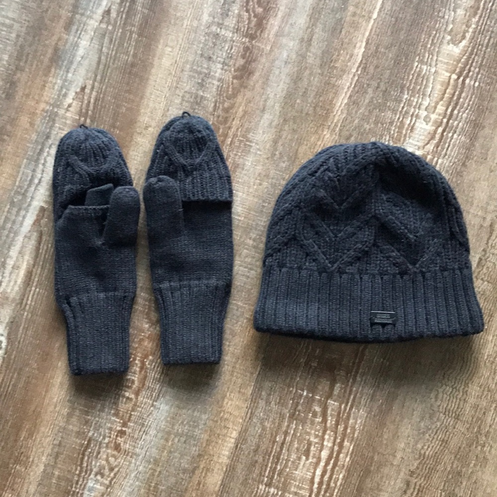 Under Armour hat and gloves